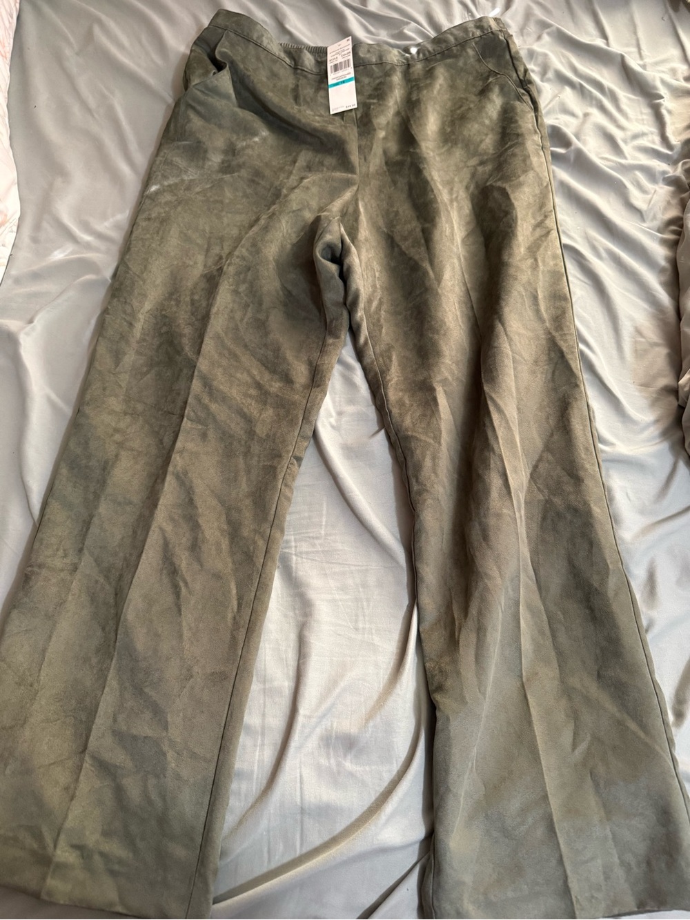 Alfred Dunner  Olive Green Suede-Look Pants